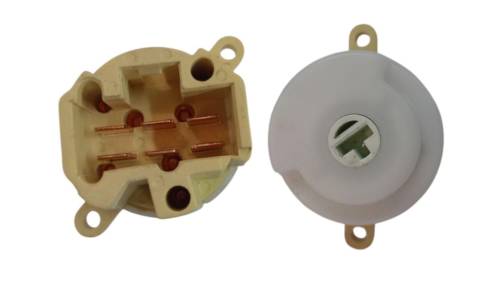 RAMAL DE ENCENDIDO NISSAN FRONTIER09-14, PLASTICO 2 OREJAS SIN CABLE Y CONECTOR 6 PINES.